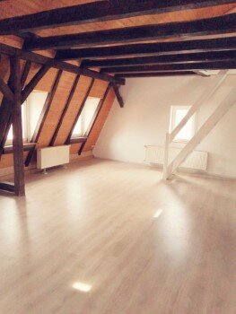 Wohnung zum Kauf provisionsfrei 100.000 € 3,5 Zimmer 95 m²<br/>Wohnfläche ab sofort<br/>Verfügbarkeit Wartburgallee Eisenach Eisenach 99817