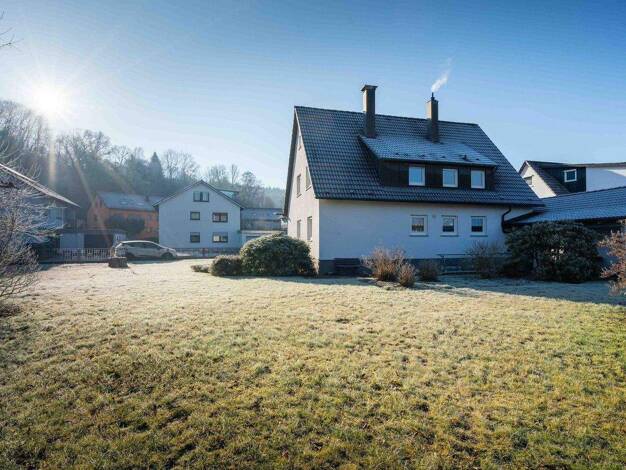 Mehrfamilienhaus zum Kauf provisionsfrei 699.000 € 7 Zimmer 180 m² 1.046 m² Grundstück Birkenstraße 11 Waldhausen Lorch-Waldhausen 73547
