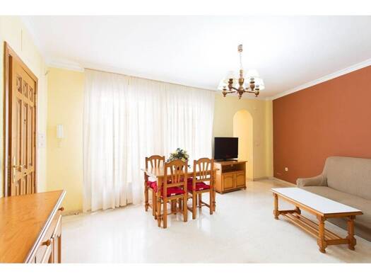 Wohnung zur Miete 990 € 3 Zimmer 94 m² 2. Geschoss Granada 18010