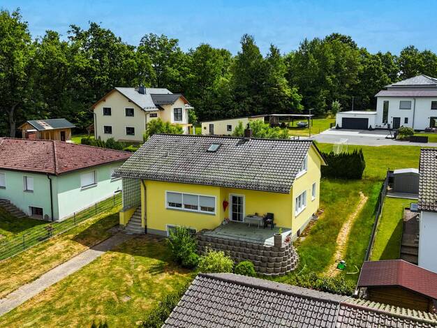 Einfamilienhaus zum Kauf 259.000 € 5 Zimmer 145,1 m² 919 m² Grundstück Grafenwöhr Grafenwöhr 92655