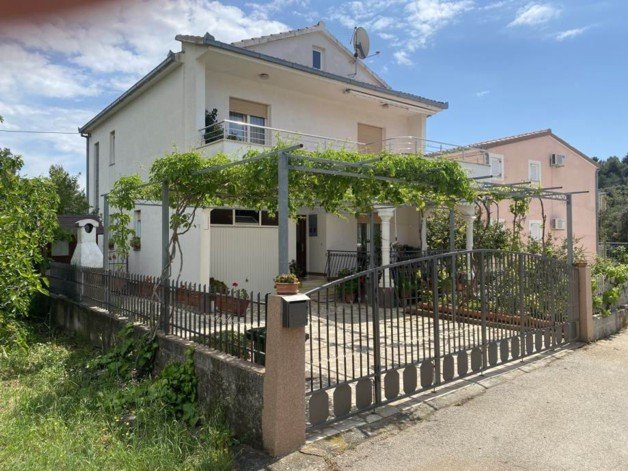 Einfamilienhaus zum Kauf 360.000 € 7 Zimmer 183 m²<br/>Wohnfläche 300 m²<br/>Grundstück Trogir 21220