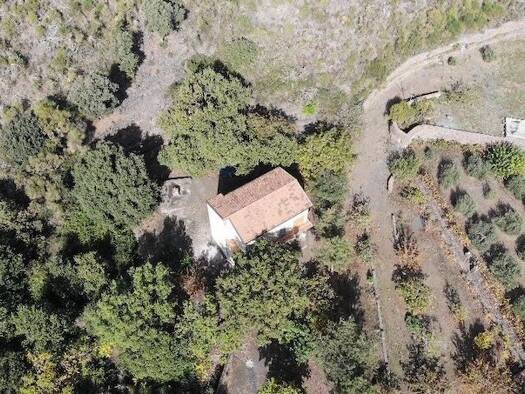 Villa zum Kauf 88.000 € 5 Zimmer 144 m² 2.127 m² Grundstück Adrano 95031