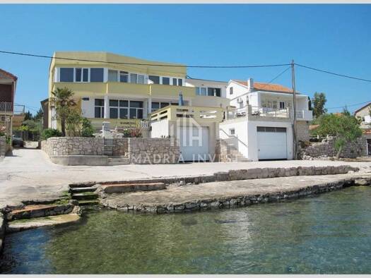Einfamilienhaus zum Kauf 1.500.000 € 12 Zimmer 353 m² Kukljica Kukljica 23271