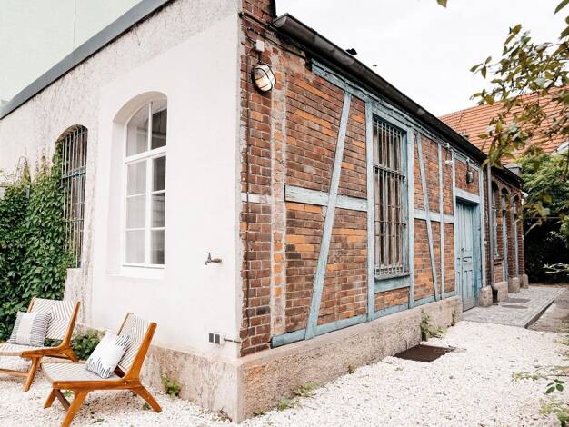 Einfamilienhaus zur Miete 1.700 € 2 Zimmer 93 m² 320 m² Grundstück frei ab sofort Stadtmitte Esslingen 73728