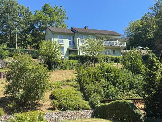 Einfamilienhaus zum Kauf 295.000 € 7 Zimmer 165 m² 1.987 m² Grundstück frei ab sofort Leutenberg Leutenberg 07338