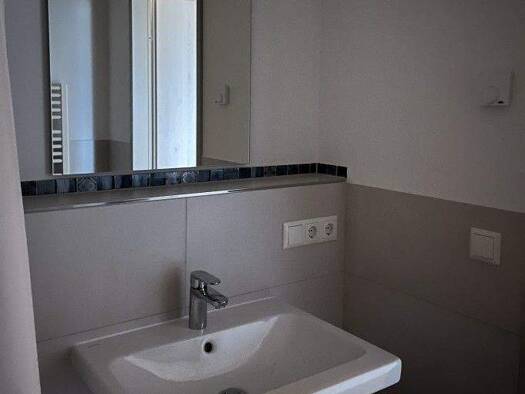 Wohnung zur Miete 600 € 2 Zimmer 46,1 m² Arnsdorf 01477