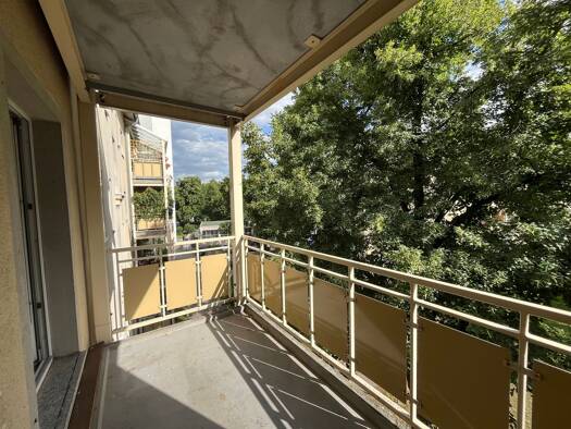 Wohnung zur Miete 420 € 2 Zimmer 60 m² 3. Geschoss Erich-Schmidt-Straße 9 Zentrum Zentrum 09113