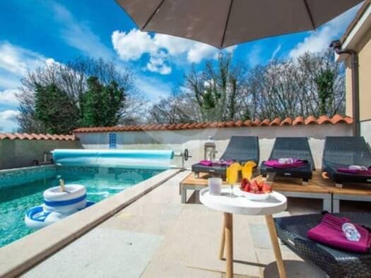 Haus zum Kauf 495.000 € 4 Zimmer 160 m² Centar, Loborika