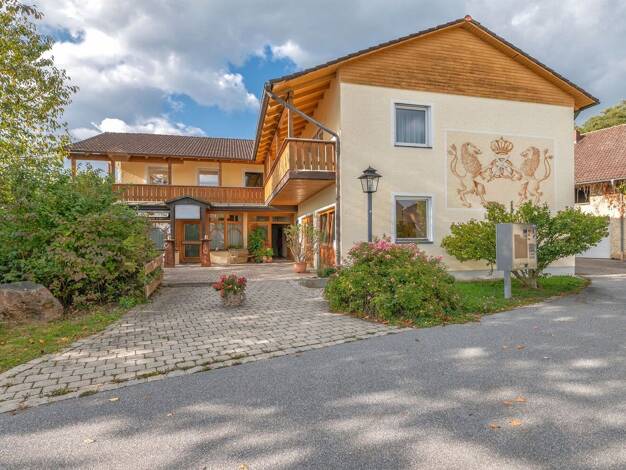 Haus zum Kauf 649.000 € 11 Zimmer 368,6 m² 2.164 m² Grundstück Tettenweis Tettenweis 94167