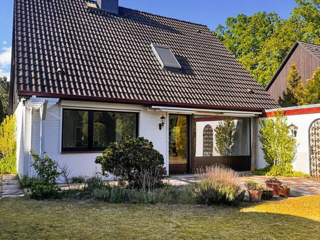 Einfamilienhaus zur Miete 2.350 € 5 Zimmer 135 m² 633 m² Grundstück Norderstedt 22851
