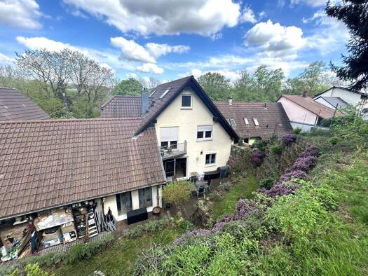Mehrfamilienhaus zum Kauf provisionsfrei 399.000 € 7 Zimmer 202 m² 407 m² Grundstück Berghausen Pfinztal / Berghausen 76327