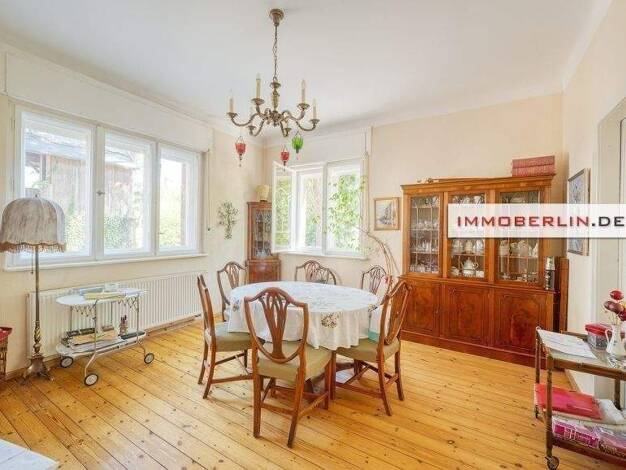 Haus zum Kauf 1.150.000 € 7 Zimmer 220 m² 900 m² Grundstück Gatow Berlin 14089