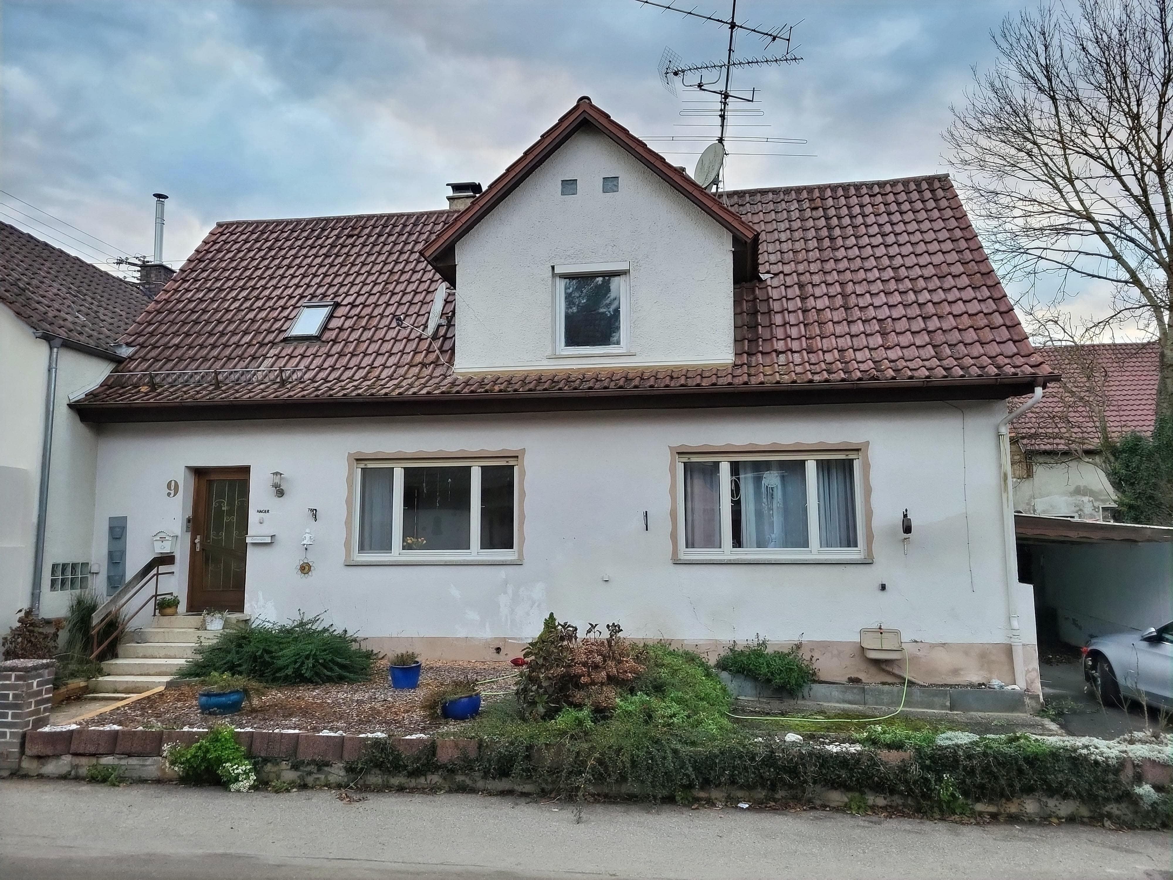 Einfamilienhaus zum Kauf 159.000 € 5 Zimmer 100 m²<br/>Wohnfläche 340 m²<br/>Grundstück ab sofort<br/>Verfügbarkeit Kürnbach Bad Schussenried 88427