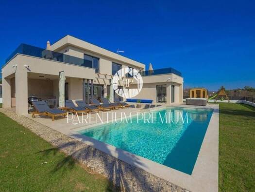 Haus zum Kauf 890.000 € 3 Zimmer 230 m² Rovinj