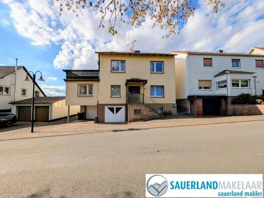 Doppelhaushälfte zum Kauf provisionsfrei 104.000 € 5 Zimmer 130 m² 180 m² Grundstück Adorf Diemelsee 34519