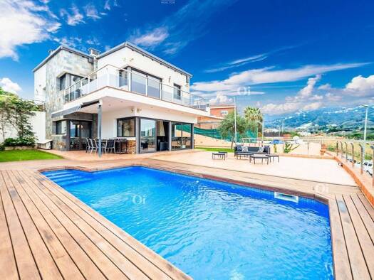 Villa zum Kauf 690.000 € 4 Zimmer 352 m² 650 m² Grundstück Calella 08370