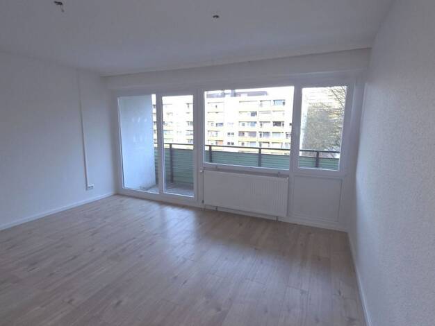 Wohnung zur Miete 705 € 3 Zimmer 81 m² 3. Geschoss frei ab 01.08.2026 Römerbrunnen 5 Mülfort Mönchengladbach 41238