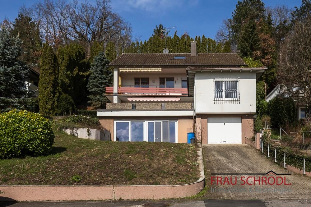 Mehrfamilienhaus zum Kauf 729.000 € 14 Zimmer 304 m²<br/>Wohnfläche 1.120 m²<br/>Grundstück Rielasingen Rielasingen-Worblingen 78239