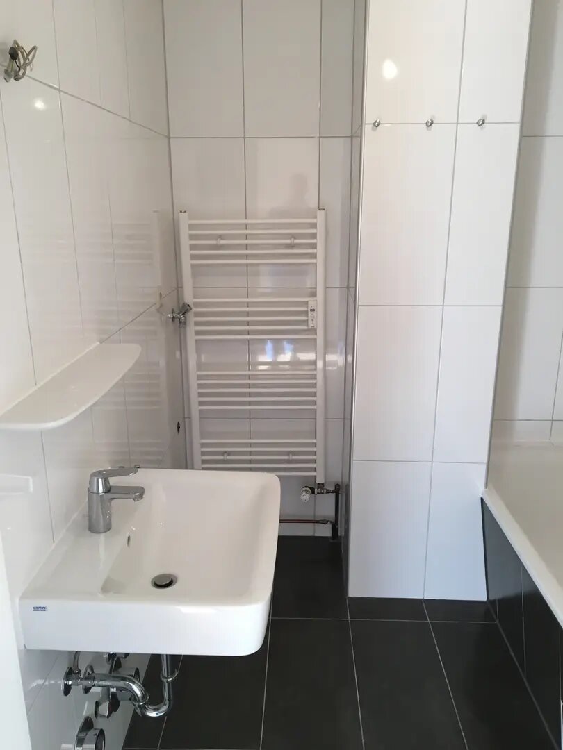 Wohnung zum Kauf provisionsfrei 120.000 € 3 Zimmer 78 m²<br/>Wohnfläche ab sofort<br/>Verfügbarkeit Tulpenstraße Hirschlanden Ditzingen 71254