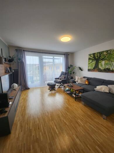 Wohnung zur Miete 1.225 € 3 Zimmer 95,4 m² 2. Geschoss frei ab 01.10.2025 Sinsheim Sinsheim 74889
