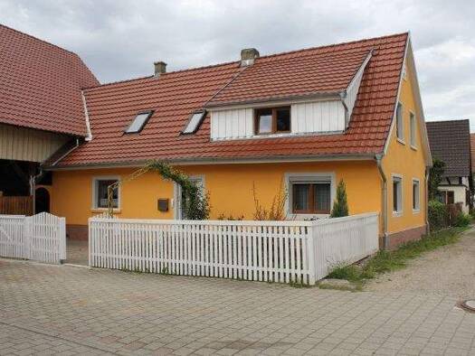 Einfamilienhaus zum Kauf 300.000 € 5 Zimmer 136 m² 394 m² Grundstück Oberhausen Rheinhausen 79365