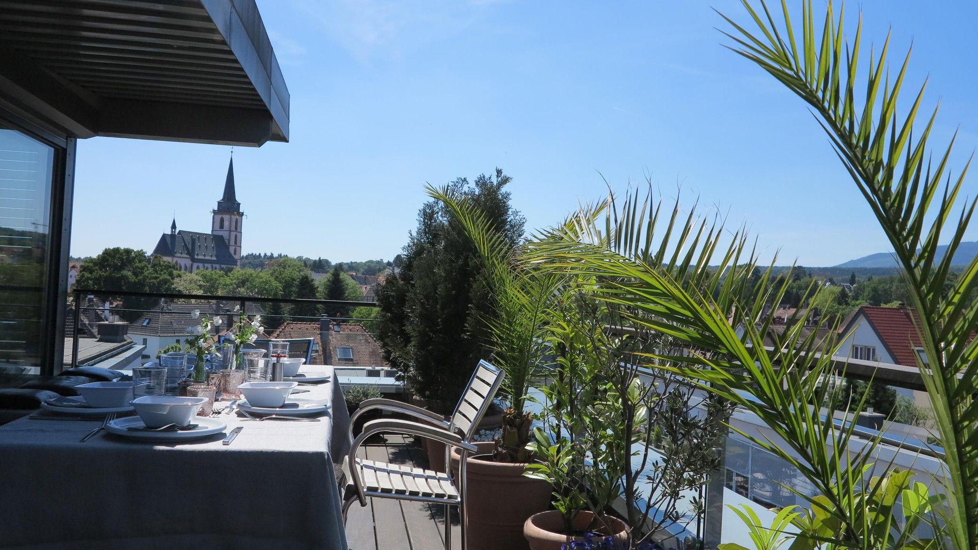 Penthouse zur Miete 1.600 € 2,5 Zimmer 65 m²<br/>Wohnfläche 4.<br/>Geschoss 01.03.2025<br/>Verfügbarkeit Hohemarkstraße 10 Kernstadt Oberursel 61440