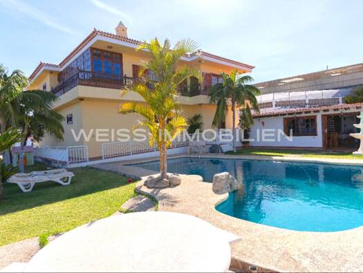 Einfamilienhaus zum Kauf provisionsfrei 1.450.000 € 8 Zimmer 528 m² 10.323 m² Grundstück Tacoronte 38358