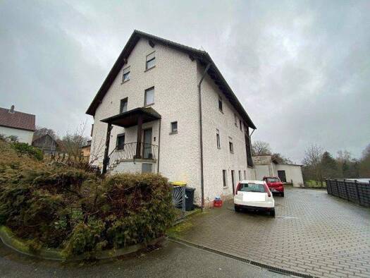 Einfamilienhaus zum Kauf 11 Zimmer 270 m² 1.351 m² Grundstück Oberlangenstadt Küps 96328