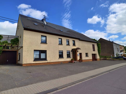 Einfamilienhaus zum Kauf 170.000 € 6 Zimmer 130 m² 821 m² Grundstück Geizenburg Pluwig 54316