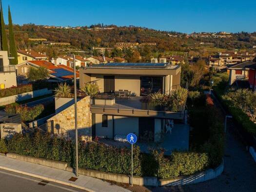 Penthouse zum Kauf 3 Zimmer 119 m² Via Nereo Maffezzoli Garda 37016