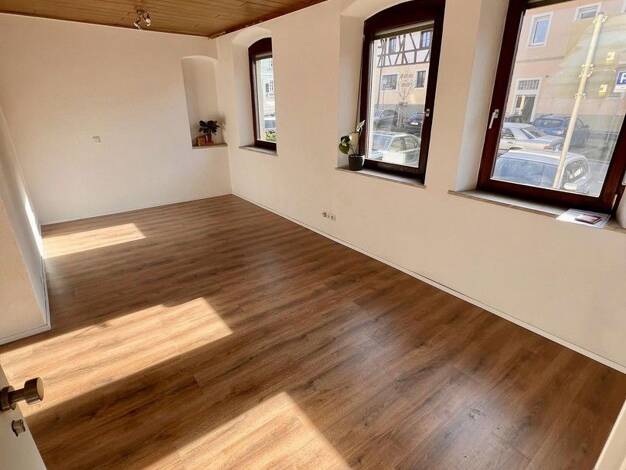 Wohnung zur Miete 695 € 3 Zimmer 61 m² EG Max-Döllner-Platz 8 Neustadt Neustadt Aisch 91413