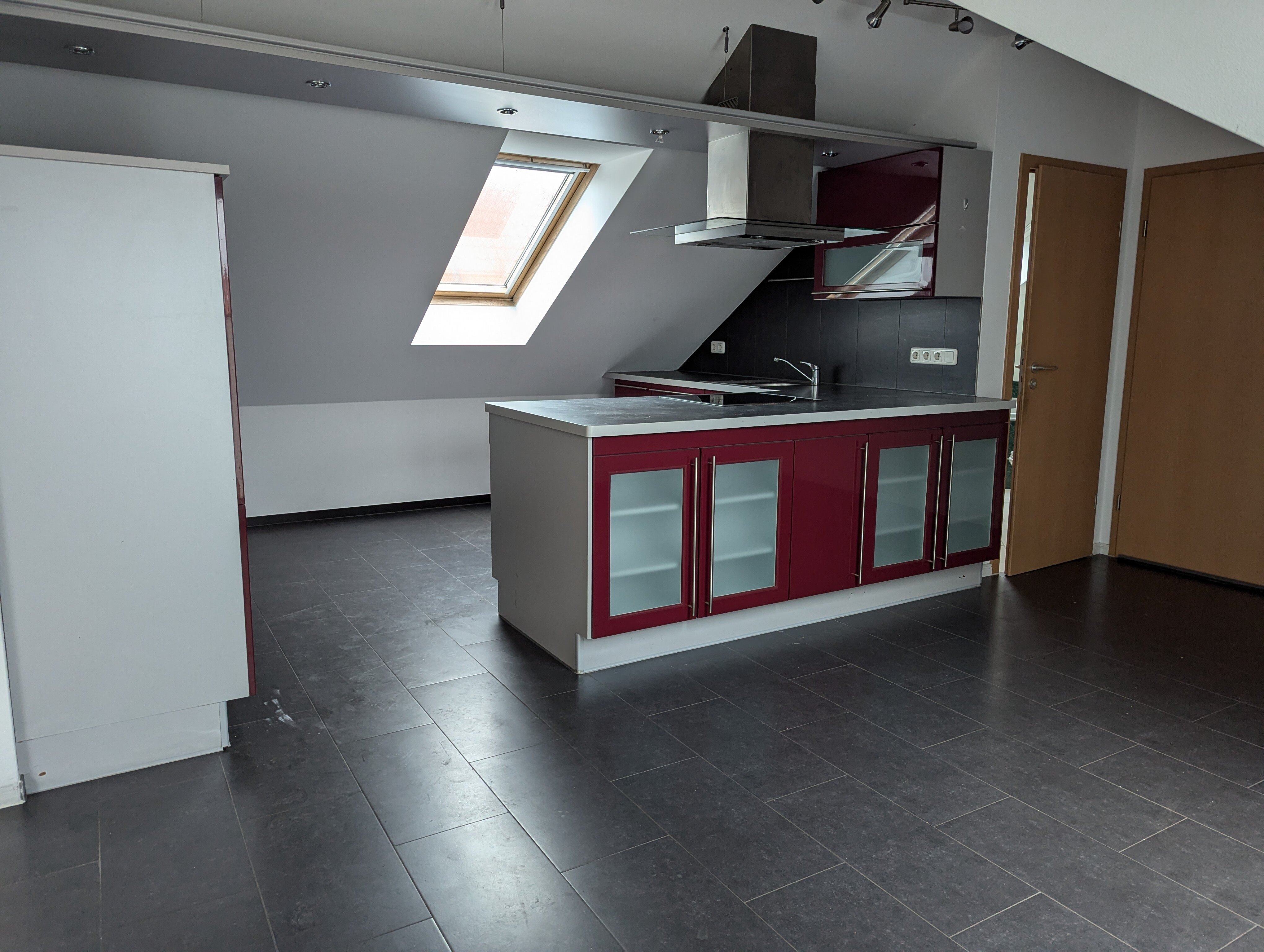 Wohnung zur Miete 600 € 2 Zimmer 100 m²<br/>Wohnfläche 01.01.2025<br/>Verfügbarkeit Bützower Str.9 Kröpelin Kröpelin 18236