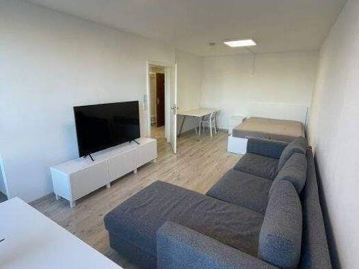 Studio zur Miete 590 € 1 Zimmer 37 m² 4. Geschoss frei ab 01.08.2026 St Peter Nürnberg 90478