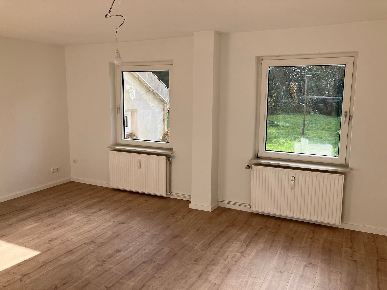 Wohnung zur Miete 320 € 3 Zimmer 52,1 m²<br/>Wohnfläche EG<br/>Geschoss 01.12.2024<br/>Verfügbarkeit Friedrich-August-Straße 17 Friedrich-August-Hütte Nordenham 26954