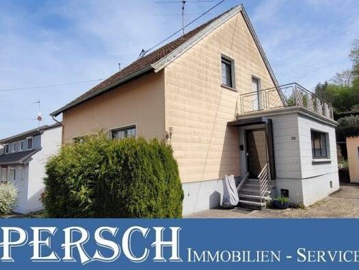 Einfamilienhaus zum Kauf 127.000 € 8 Zimmer 172 m² 774 m² Grundstück frei ab sofort Gehweiler Namborn 66640