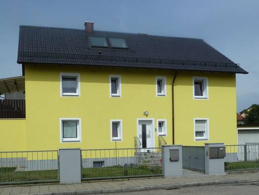 Wohnung zur Miete 1.050 € 4 Zimmer 87 m² Geschoss 1/2 frei ab sofort Regenstauf Regenstauf 93128