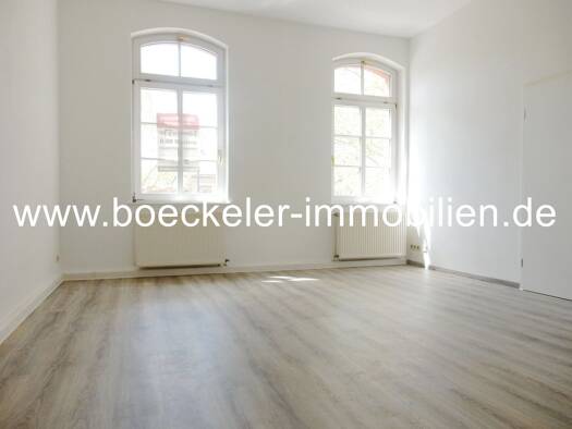 Wohnung zur Miete 400 € 3 Zimmer 67,2 m² frei ab 01.10.2026 Naumburg Naumburg (Saale) 06618