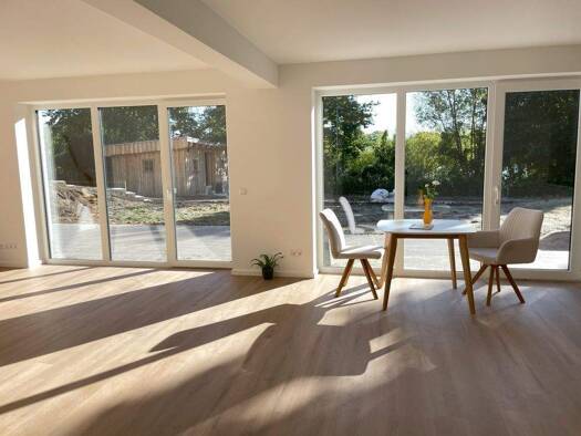 Wohnung zur Miete - Erstbezug 1.740 € 2 Zimmer 103 m² Reinfeld 23858