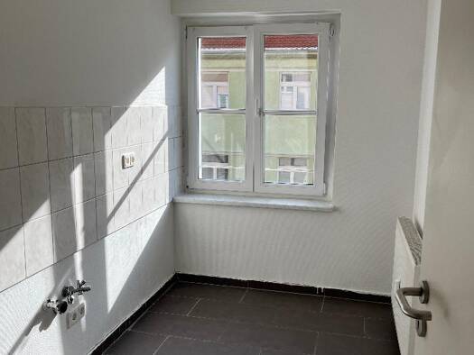 Wohnung zur Miete 300 € 2 Zimmer 42 m² frei ab 01.09.2026 Breithauptstraße 4 Freiberg Freiberg 09599
