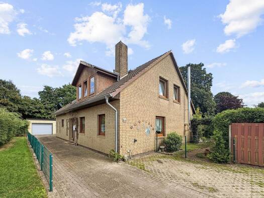 Mehrfamilienhaus zum Kauf 275.000 € 7,5 Zimmer 213 m² 967 m² Grundstück Sandkuhle 1A Stotel Loxstedt 27612