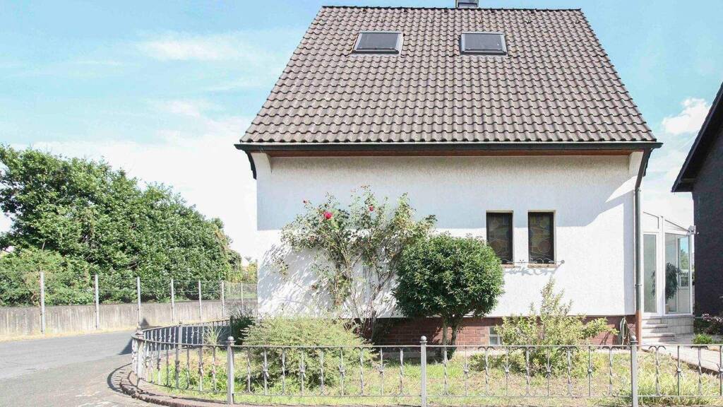 Sonstiges zum Kauf als Kapitalanlage geeignet 215.000 € 4 Zimmer 174 m² 316,1 m² Grundstück Orsoy Rheinberg 47495