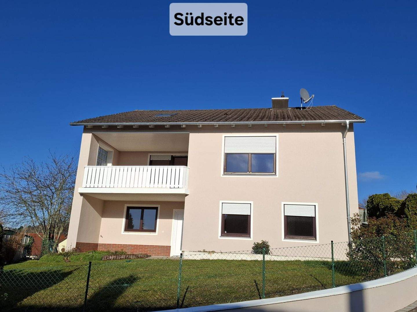 Immobilie in Wemding - Geräumiges Familienhaus mit Einliegerwohnung, neuer Heizanlage aus 2023, sowie Balkon und Terrasse in Wemding (86650) - Bild 1