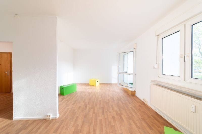 Wohnung zur Miete 421 € 3 Zimmer 57,3 m²<br/>Wohnfläche 2.<br/>Geschoss 01.12.2024<br/>Verfügbarkeit Carl-Schorlemmer-Ring 47 Nördliche Neustadt Halle 06122