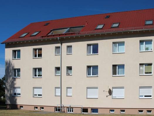 Wohnung zur Miete 355 € 2 Zimmer 59,4 m² frei ab sofort Knappenrode Hoyerswerda 02977