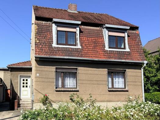 Einfamilienhaus zum Kauf 64.000 € 5 Zimmer 102 m² 1.106 m² Grundstück frei ab sofort Roßdorf Raguhn-Jeßnitz 06800
