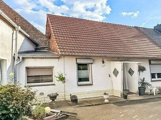 Einfamilienhaus zum Kauf 119.000 € 4 Zimmer 95 m² 1.052 m² Grundstück Klüden 39638