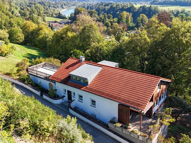 Einfamilienhaus zum Kauf 750.000 € 6 Zimmer 202 m² 1.339 m² Grundstück Marienberg Burghausen 84489
