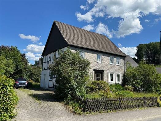 Haus zum Kauf 49.000 € 6 Zimmer 100 m² 467 m² Grundstück Arpe Schmallenberg 57392