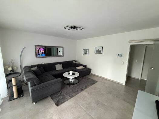 Wohnung zur Miete 740 € 2,5 Zimmer 71,9 m² EG frei ab sofort Alte Heerstraße 7 Rohrsen Hameln 31789