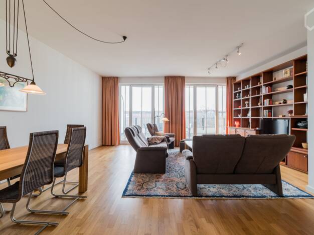Wohnung zur Miete Wohnen auf Zeit 3.000 € 3 Zimmer 138 m² frei ab 03.09.2026 Prenzlauer Berg Berlin 10405